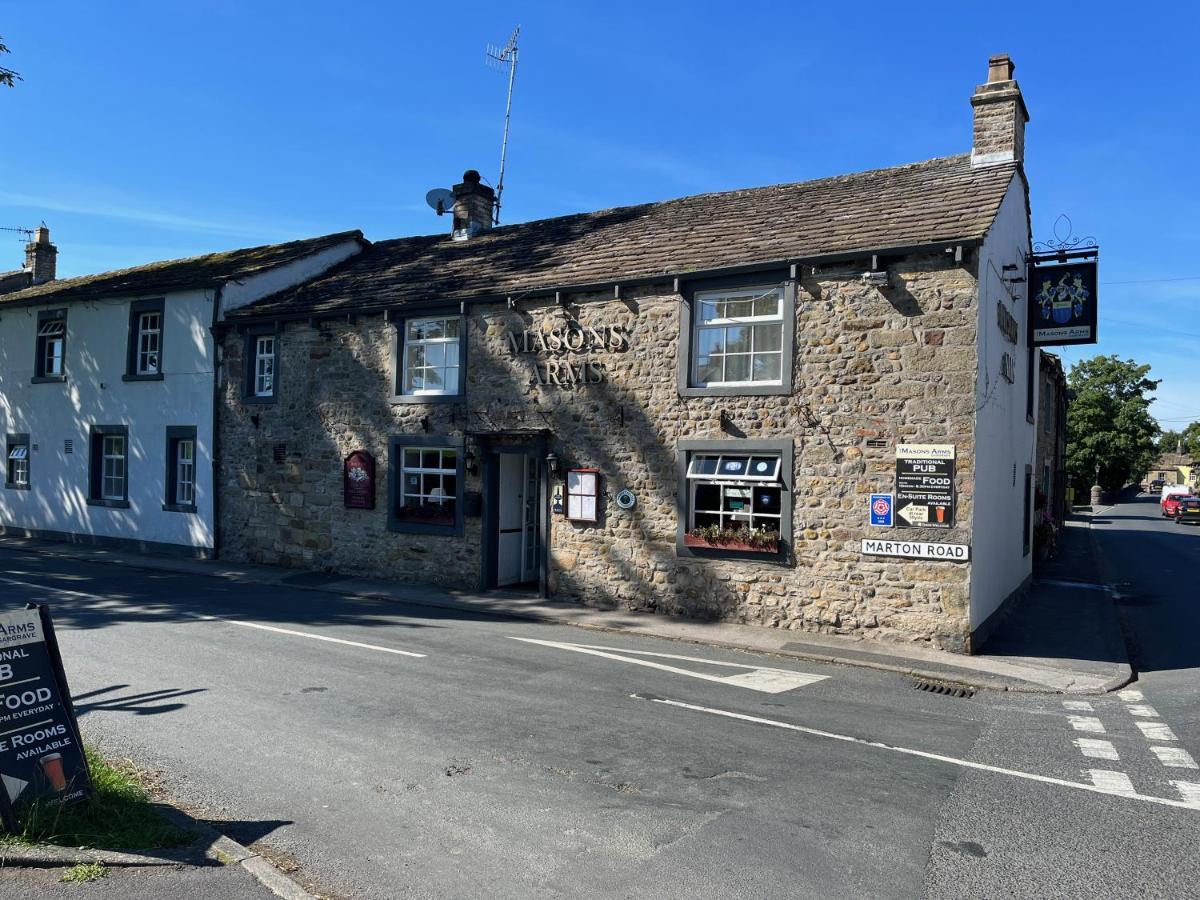 Masons Arms Hotel Gargrave Ngoại thất bức ảnh