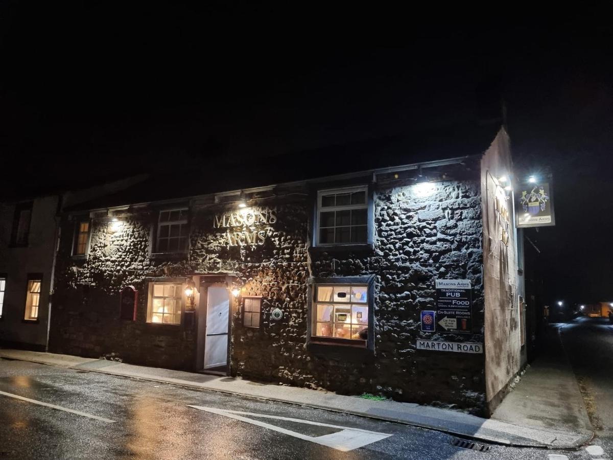 Masons Arms Hotel Gargrave Ngoại thất bức ảnh
