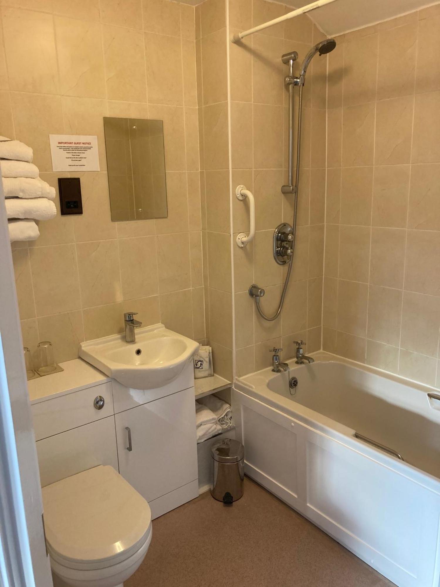 Masons Arms Hotel Gargrave Ngoại thất bức ảnh