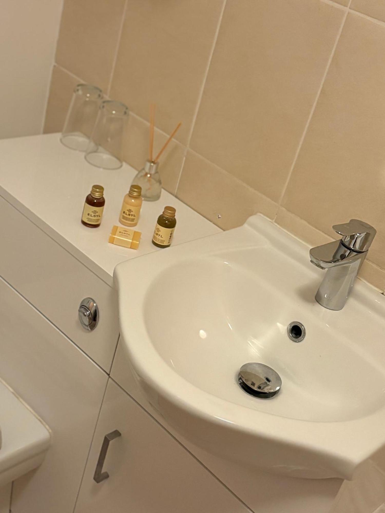 Masons Arms Hotel Gargrave Ngoại thất bức ảnh